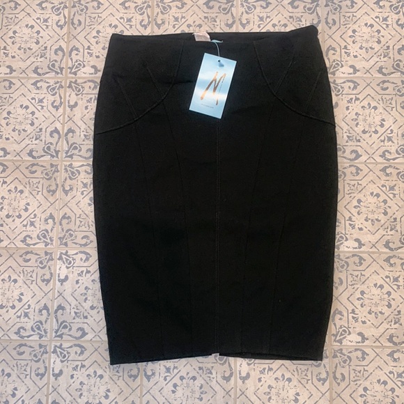 Marciano Pencil Skirt - NWT - Picture 1 of 10